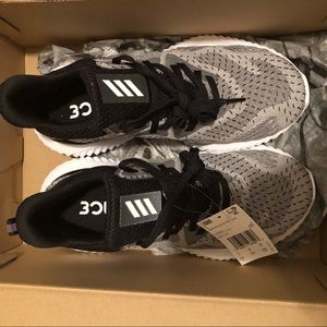 Adidas alpha bounce cammello Adidas alpha bounce cammello